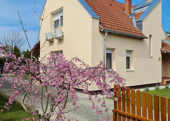 Anna דירה לנטי